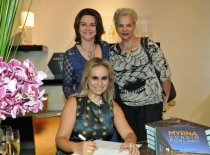 DANIELA MARTINS E DANUZA SOARES COM MYRNA PORCARO